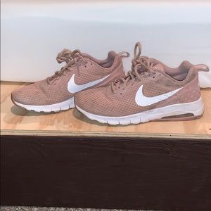 💥Rose Gold Nike Air Max💥